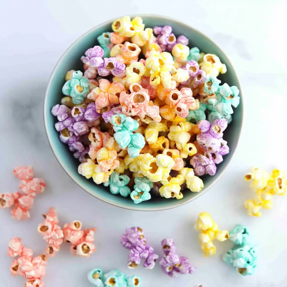 Festive Rainbow Popcorn: Easy Treat for Unicorn Parties! 1